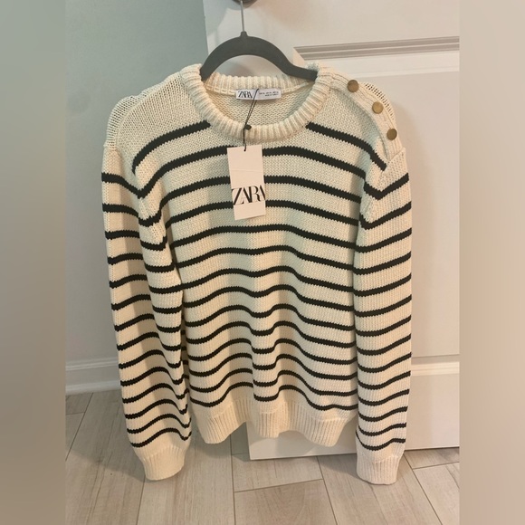 Zara Sweaters - ZARA NWT Striped Sweater